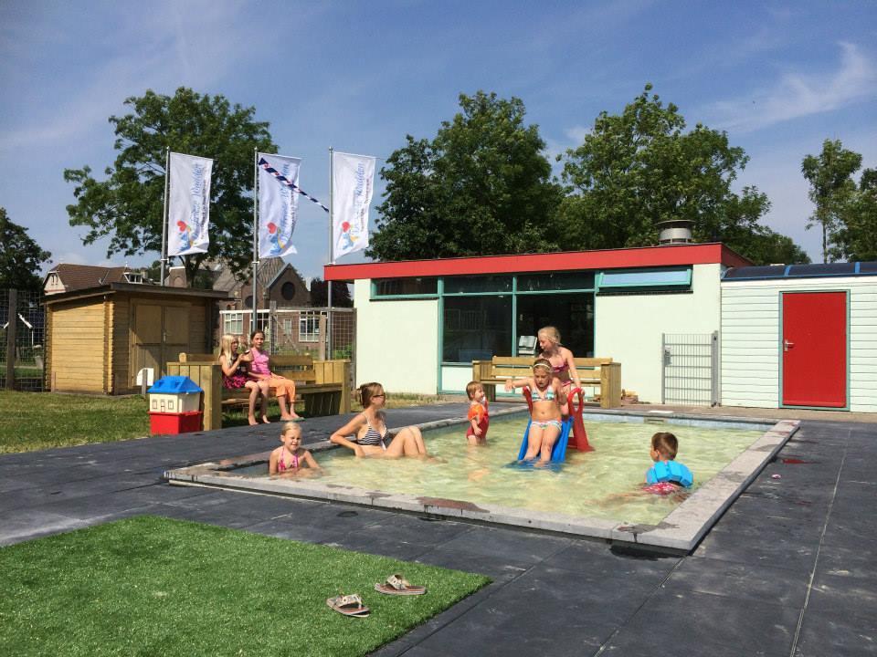 De Rozenbottel Villa Tzummarum Екстериор снимка